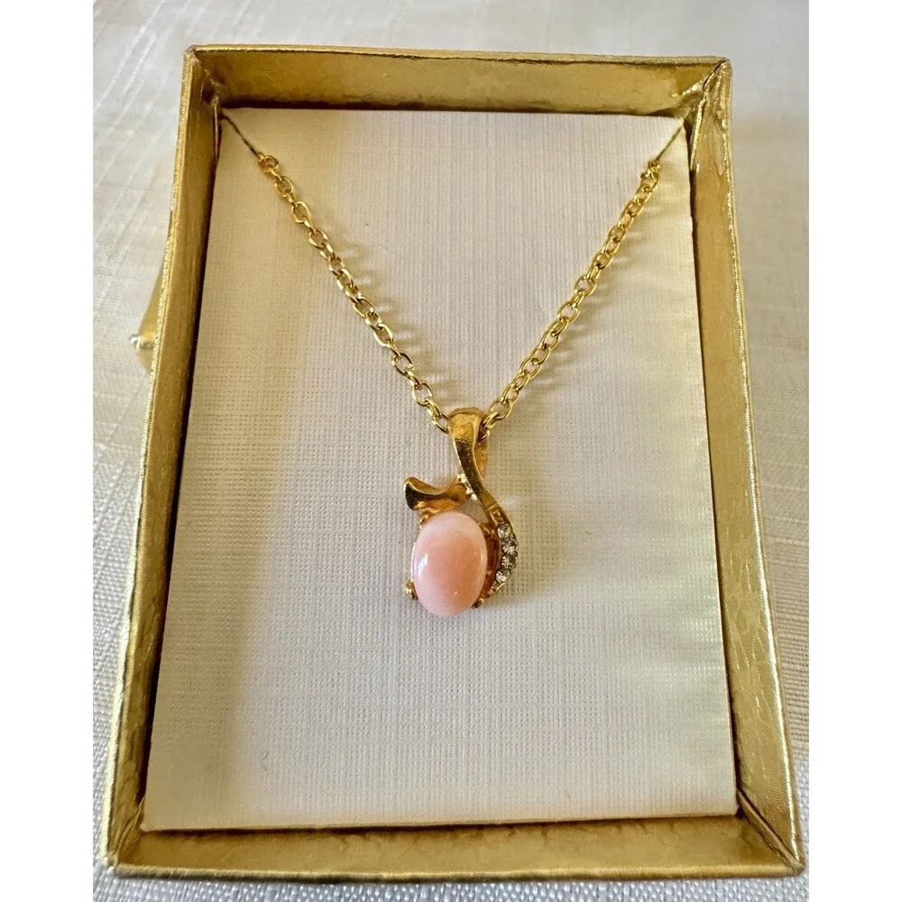 1970s Necklace Gold-Tone Metal Pink Coral Bead Clear Crystals 16
